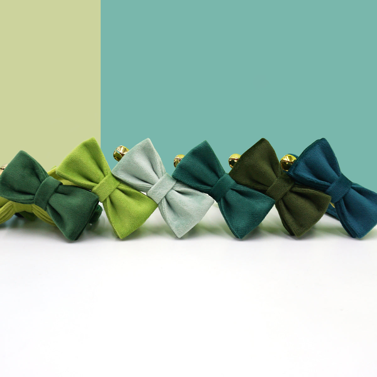 Velvet cat bow tie