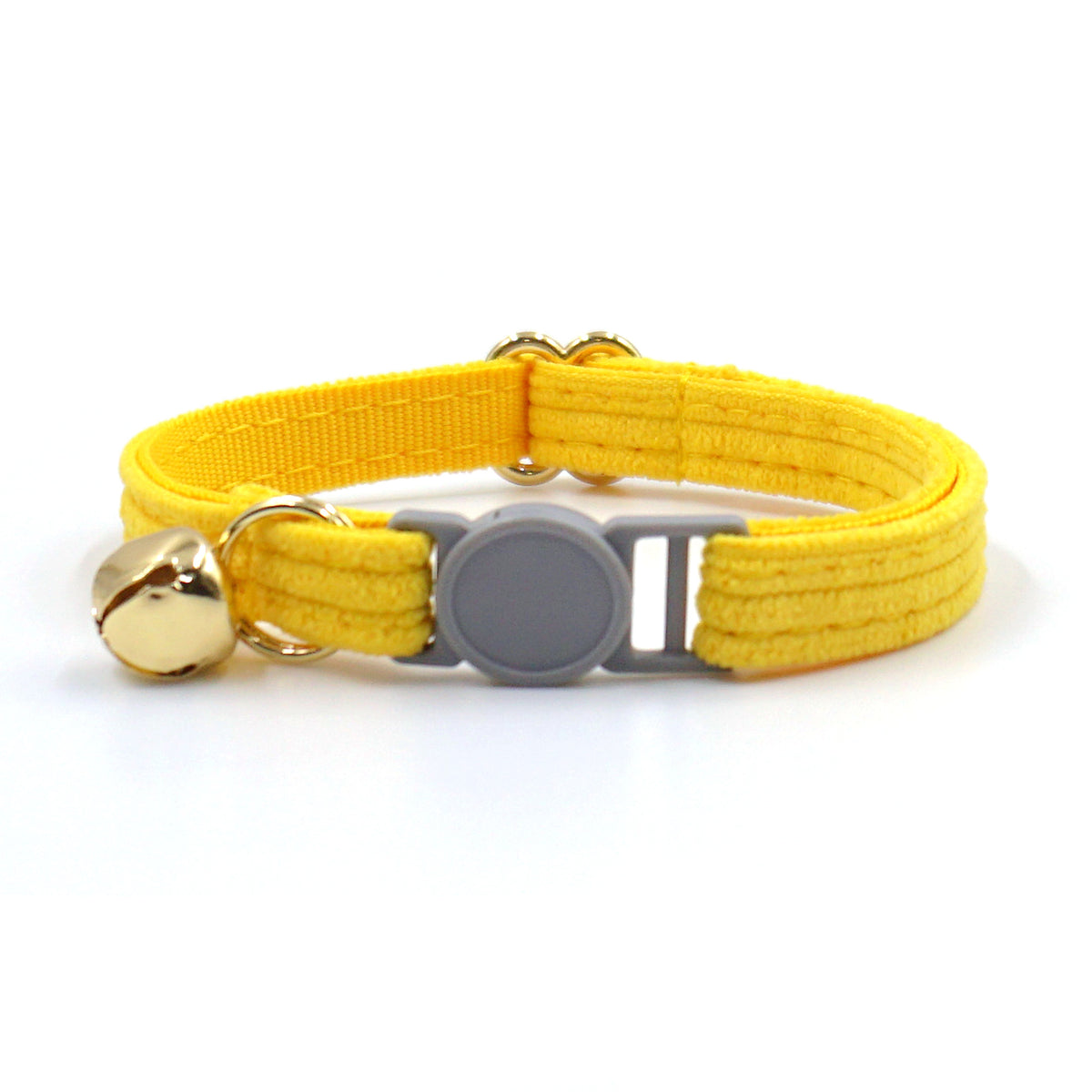 Personalised Velvet Cat Collar with Engraved Name Tag & Bell – Breakaway Safety Cat Collar (52 Colours)