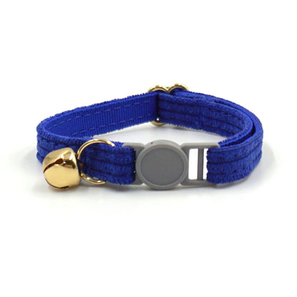 Personalised Velvet Cat Collar with Engraved Name Tag & Bell – Breakaway Safety Cat Collar (52 Colours)