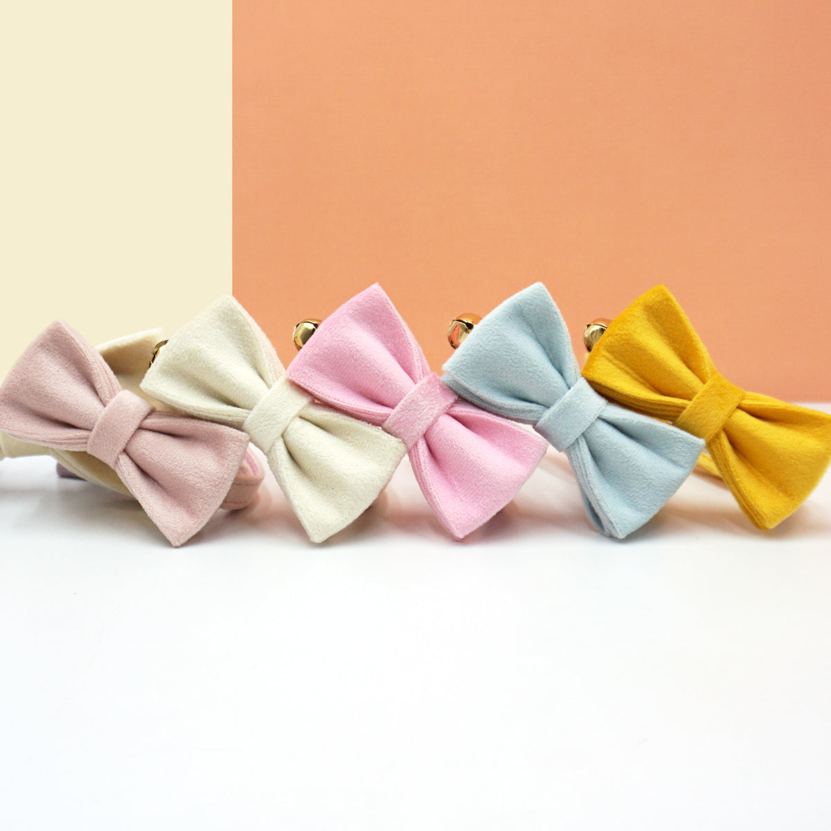 Velvet cat bow tie
