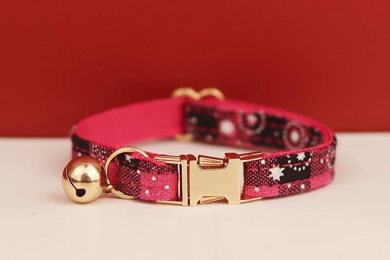 Personalised Christmas Cat Collar with Snowflakes, Red Pink Tartan, Bowtie and Bell - Custom Festive Pet Accessories, Gift for Pets