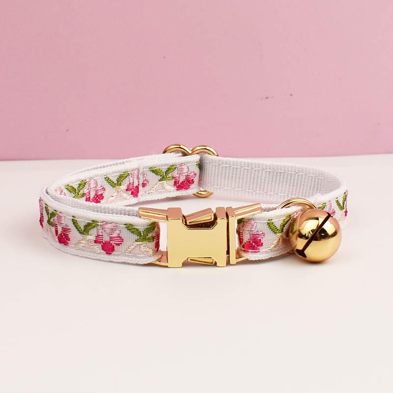 Girl Cat Collar, Personalised Tag, Custom Embroidery Cat Collar with Bell or Leash, Collar for female Cat, Engraved Name Lace Puppy Collar