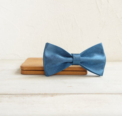 Silky Shiny Dog Collar and Leash set with Bowtie Available